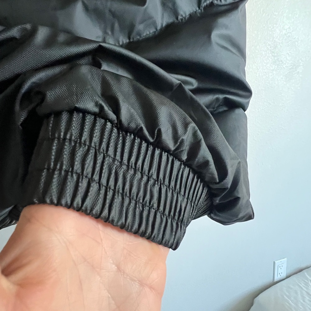 YoungLA Black Puffer Jacket with Hood and Water-Resistant Fabric - Picture 5 of 15